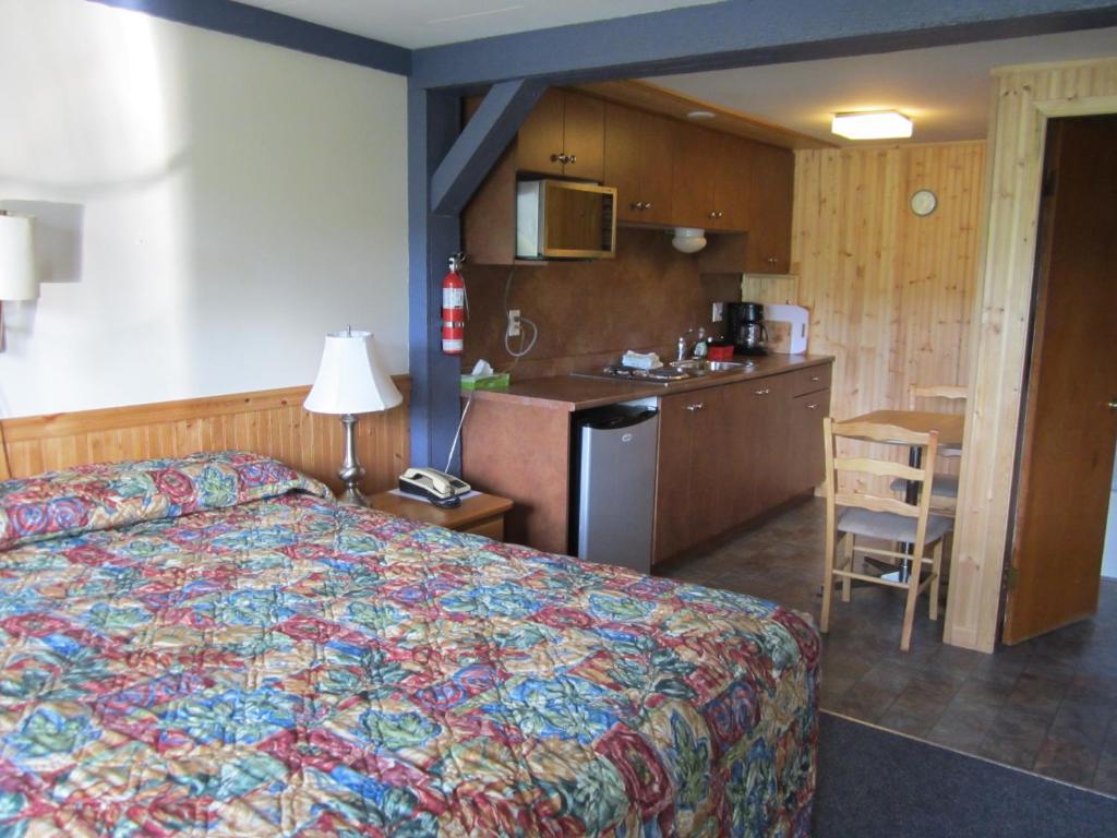 Lakeside Motel Williams Lake Room photo